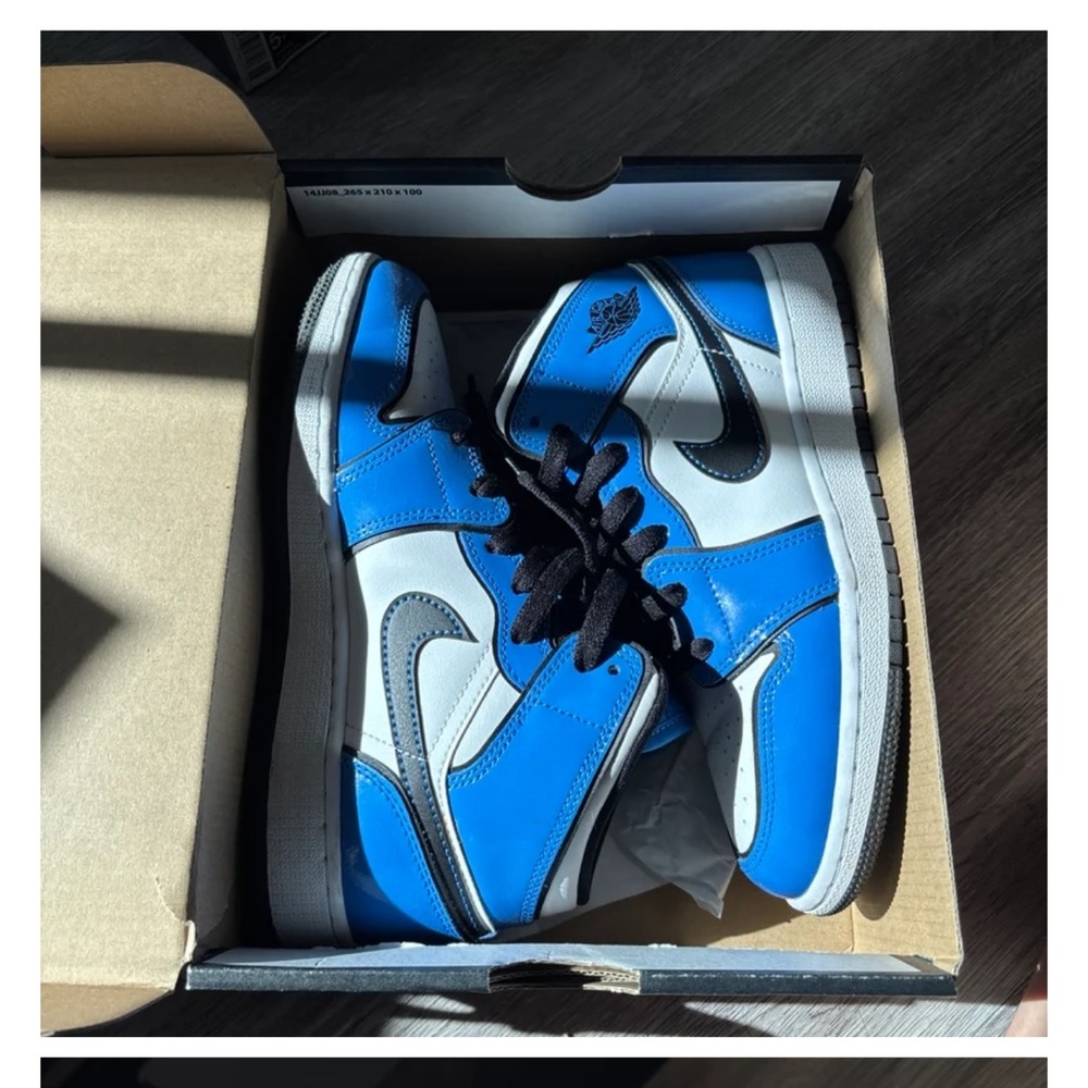 Jordan 1